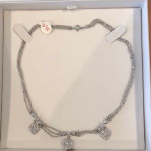Necklace with 3 hanging hearts